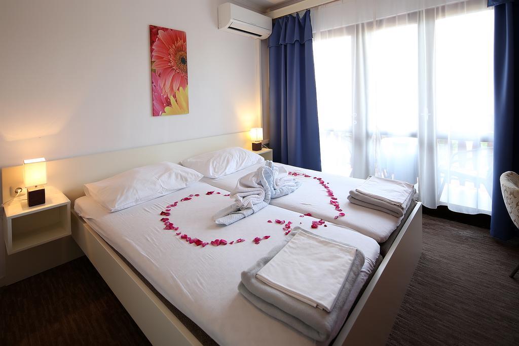 Guest House Zeba & Riviera Šilo Εξωτερικό φωτογραφία