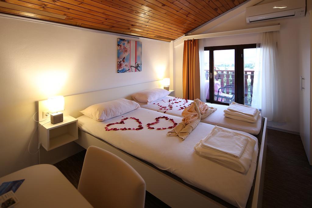 Guest House Zeba & Riviera Šilo Εξωτερικό φωτογραφία