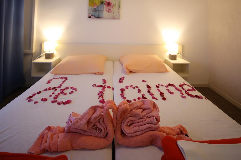 Guest House Zeba & Riviera Šilo Εξωτερικό φωτογραφία